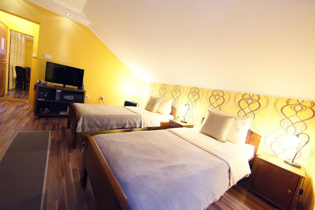 Rooms Konak Mikan Beograd Phòng bức ảnh