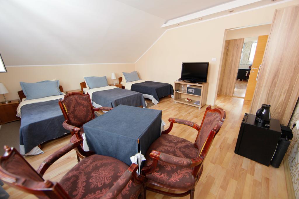 Rooms Konak Mikan Beograd Ngoại thất bức ảnh